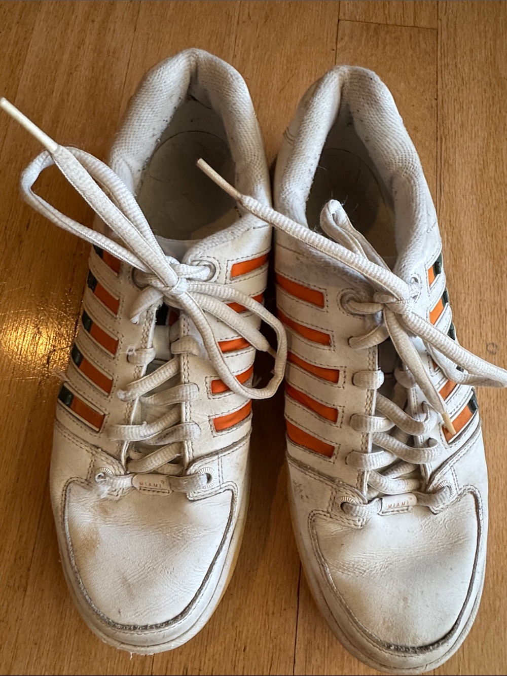K-Swiss White and Orange Low-Top Sneakers for Men